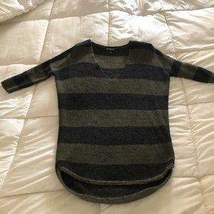 Express- Sweater
